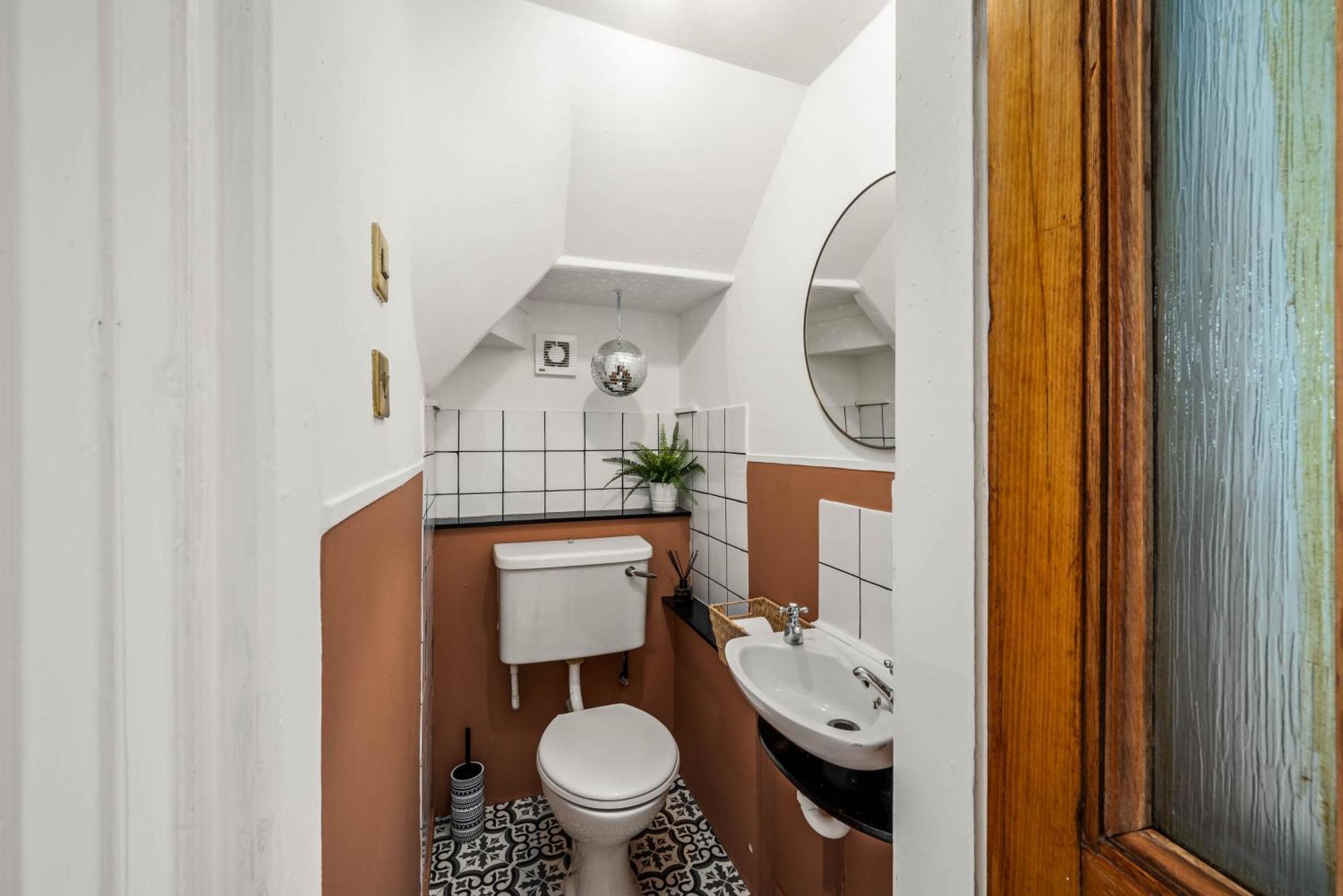 Apartment Ferry House